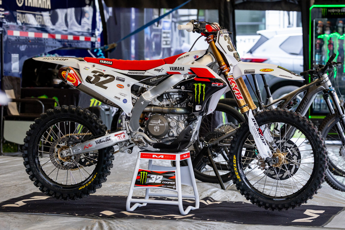 YAMAHA