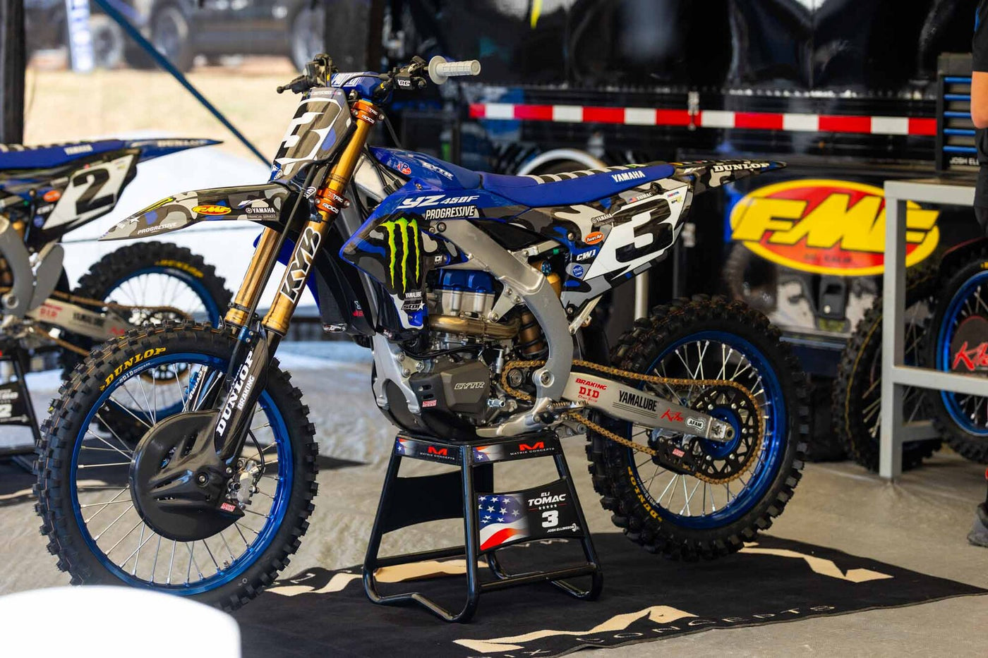YAMAHA